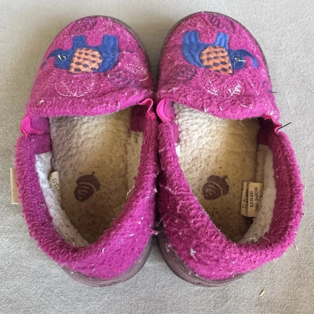 Size 12/13 - Acorn Kids' Slipperss Colby Gore Moccasins, Magenta Elephant
